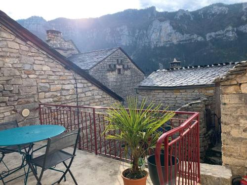 Gite Belle vue 3 Étoiles avec terrasse privée au Manoir Du Charme Gorge Du Tarn