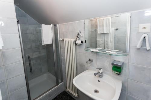 Phòng tắm tại Hotel Landhaus
