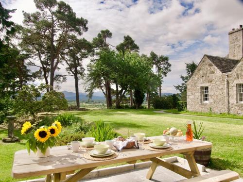 Squirrels Tale Cottage – Photos 2