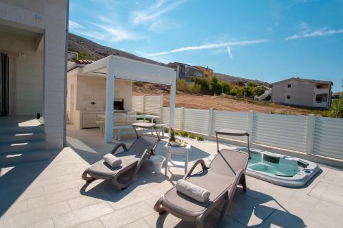 Gallery image of Apartvilla Pag in Pag
