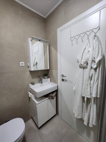 Ένα μπάνιο στο Apartment Bety, Stomorska, Solta