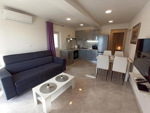 Villa TOP HILL - Private Pool & Jacuzzi