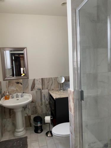 Entire Second Flr - Santa Monica Luxury Roman Villa photo 95