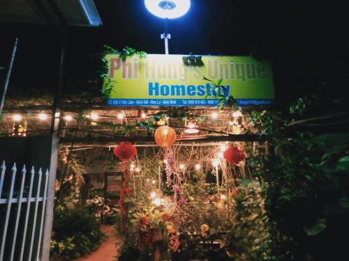 Certifikát, hodnocení, plakát nebo jiný dokument vystavený v ubytování Phi Hung's Unique Homestay