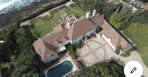 Spectecular Oceanfront french chateau in Los Angeles ca