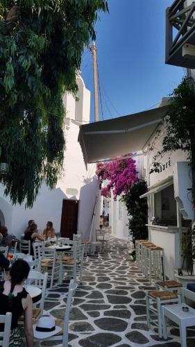 Gallery image of Octopus House in Kampos Paros