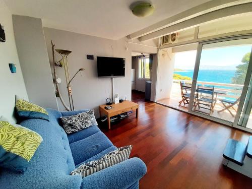 Attractive Beach Apartment - Vitarnja!