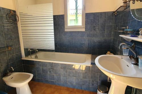 Koupelna v ubytování Villa Collioure Mar i Munt