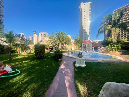 Traveler's Beach Apartment with sea view, free coffee & parking