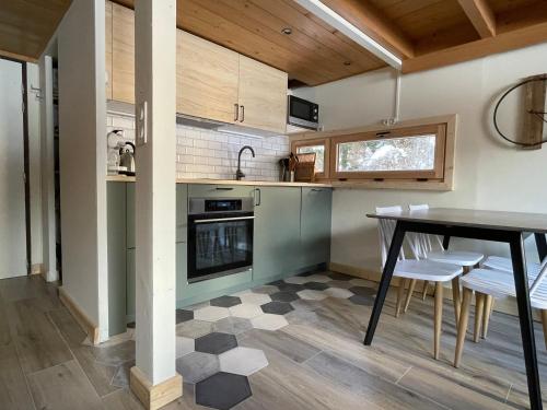 シャモニー・モンブランにあるRésidence Grand Roc - Bruyères 20のギャラリーの写真