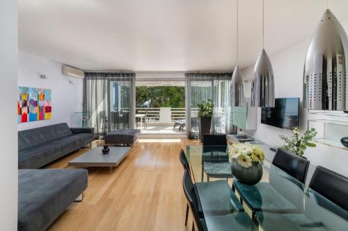 Foto Hermosa Luxury Apartment 4