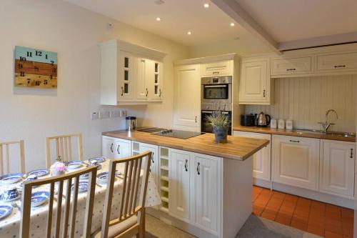 Craigroyston Lodge – Photos 3