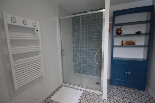 Bilik mandi di Le Manoir de Kérofil ** Gîte et chambres d'hôtes **
