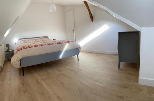 Posteľ alebo postele v izbe v ubytovaní Appartement duplex centre Dieppe-Le perchoir St Jacques-3 chambres