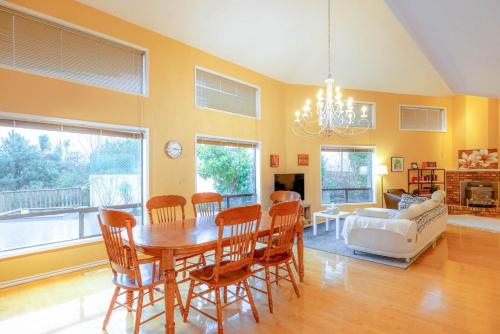 Cozy 3-bedroom home in South Surrey