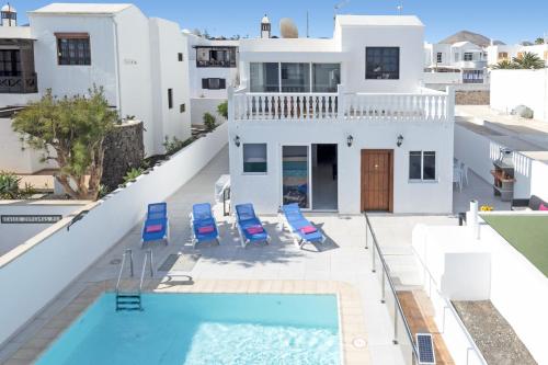 Villa Sunny Side by Villa Plus