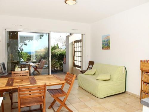 Appartement Lumio, 2 pièces, 4 personnes - FR-1-63-300