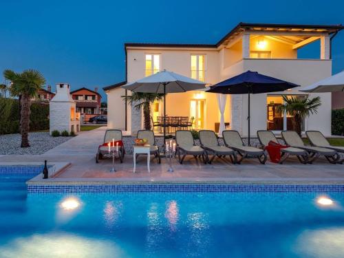 Villa Domenica with pool – Photos 3
