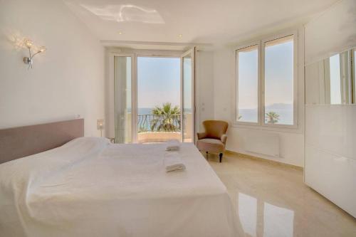 Brand New Three Bedroom Apartment with Sea views