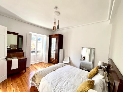 Ένα ή περισσότερα κρεβάτια σε δωμάτιο στο Casa Vizcaya