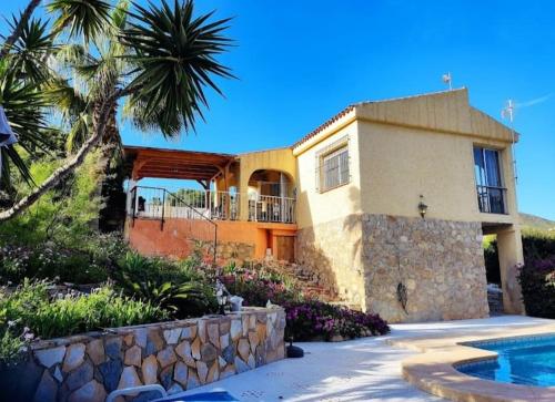 Villa in El Campello with views