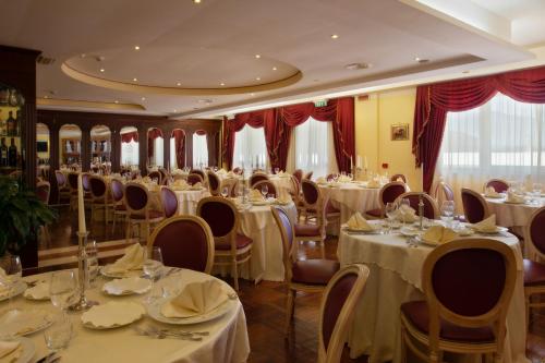 Restaurace v ubytování Grand Hotel Osman