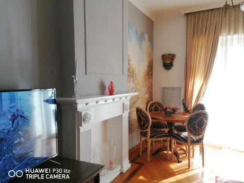 Televízia a/alebo spoločenská miestnosť v ubytovaní B&B Buon Cammino Tuscia Viterbo - colazione inclusa - convenzionato con impianti termali