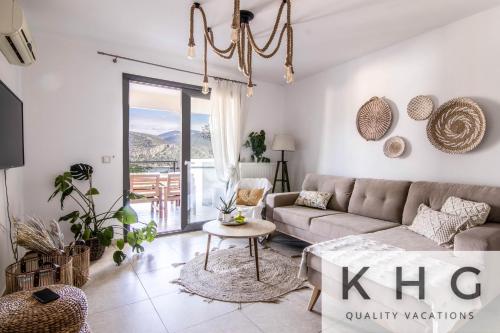 Majestic view Boho style retreat!