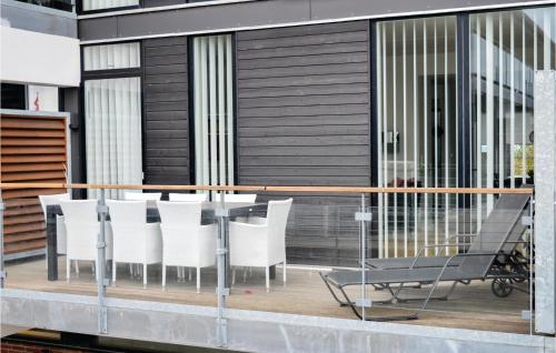 Three-Bedroom Apartment in Romo – Photos 3
