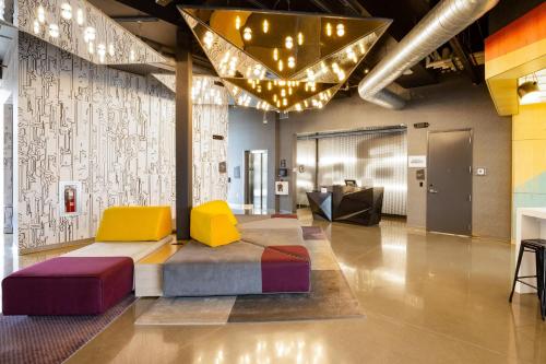Aloft Austin Airport Image
