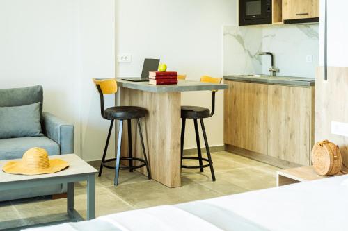 Φωτογραφία από το άλμπουμ του Neoma Luxury Residence - Adults Only στα Σύβοτα