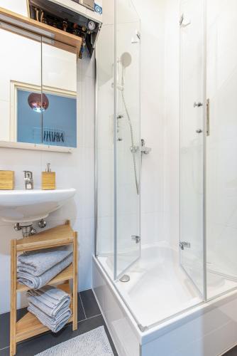 Beautiful Apartment - 12 minutes to City Center
