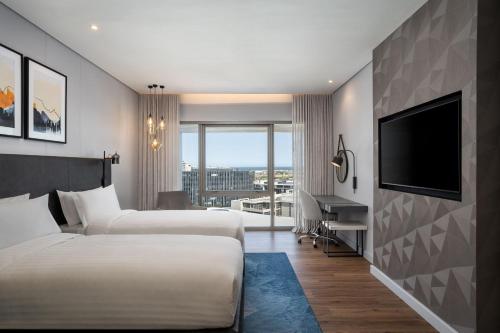Katil atau katil-katil dalam bilik di Cape Town Marriott Hotel Crystal Towers