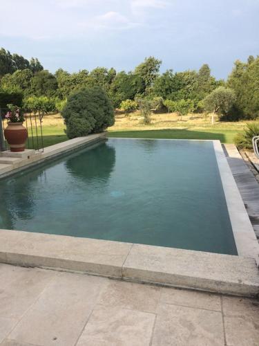 Luberon belle maison provençale climatisée avec piscine privée