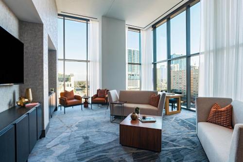 Austin Marriott Downtown Image