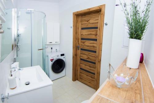 Koupelna v ubytování Apartament A1 MODERNO Parking