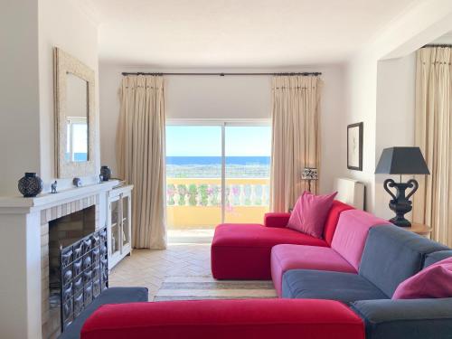 Beachfront villa with pool and stunning ocean view #1908
