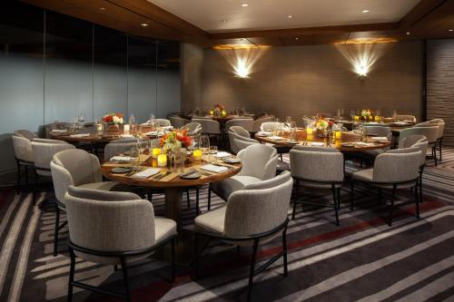 The Canyon Suites at The Phoenician, a Luxury Collection Resort, Scottsdaleにあるシーティングエリア