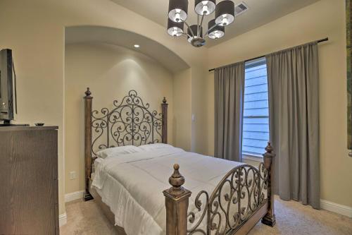 a bedroom with a large bed and a window at East Dtwn Houston Vacation Rental Near Stadiums in Houston