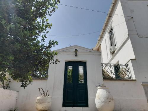 Gallery image of 1861 Mansion Spetses in Spetses