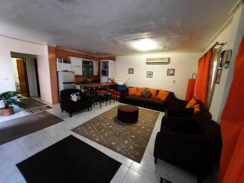 Χώρος καθιστικού στο Stella Di Mare Sea View - Amazing Two Bedrooms Standalone Cozy Villa - Families only
