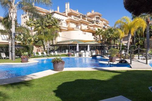 Stunning 2 Bedroom Apartment in Aloha Hill Club