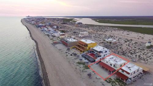 Villa de la Reyna 2A Beachfront Duplex – Photos 3