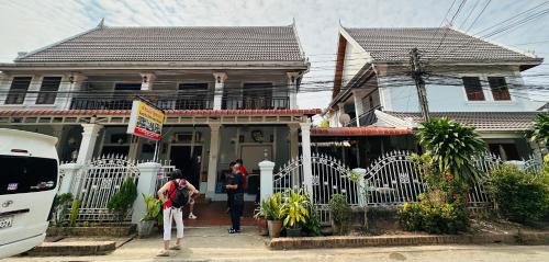 Gedung tempat bed & breakfast berlokasi