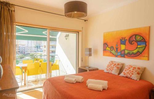 Apartamentos Primavera Praia e Piscina