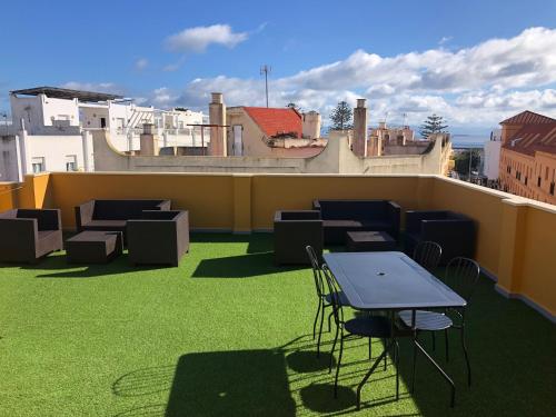 Central Apartment with patio by Wayra Tarifa