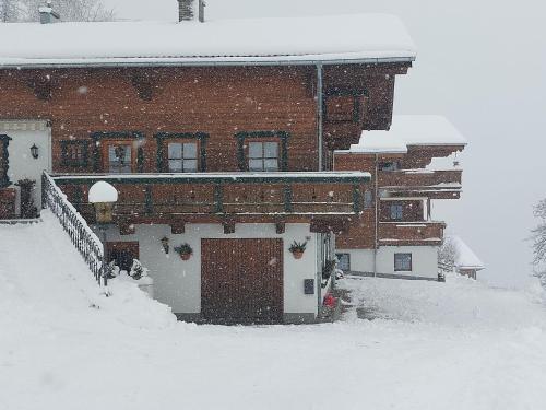 Apartment Unterpirchhof by Interhome