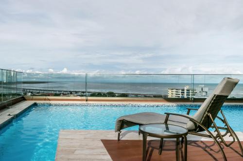 Бассейн в Boutique Apartments Panamá Coco del Mar или поблизости