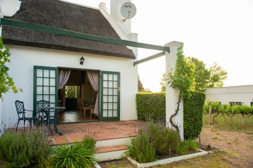 Bellevue Manor Guest Cottages – Photos 3