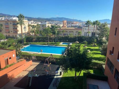 Balcones - Central Estepona 3 bed apt with pool and parking